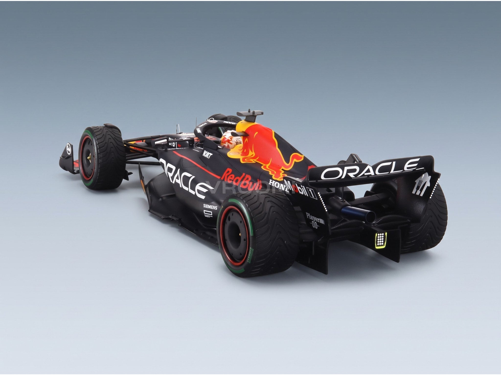 Red Bull RB19 Oracle Red Bull Racing No. 1 Max Verstappen Winner Dutch GP World Champion 2023 Spark Model 1:18 scale model - rear three-quarter view