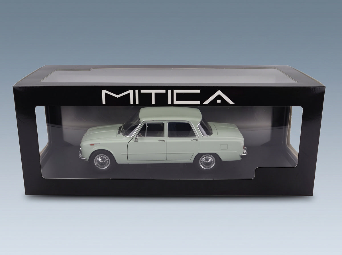 Alfa Romeo Giulia 1.6 Ti 1962 Acqua di Fonte Very Light Green Mitica 1:18 scale model - original packaging