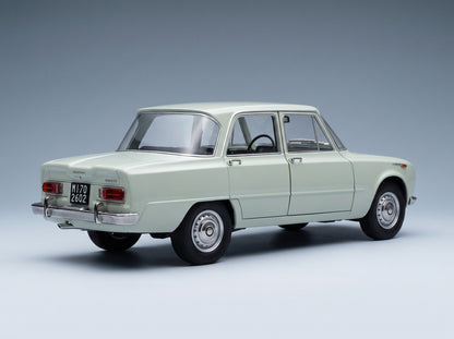 Alfa Romeo Giulia 1.6 Ti 1962 Acqua di Fonte Very Light Green Mitica 1:18 scale model - rear three-quarter view