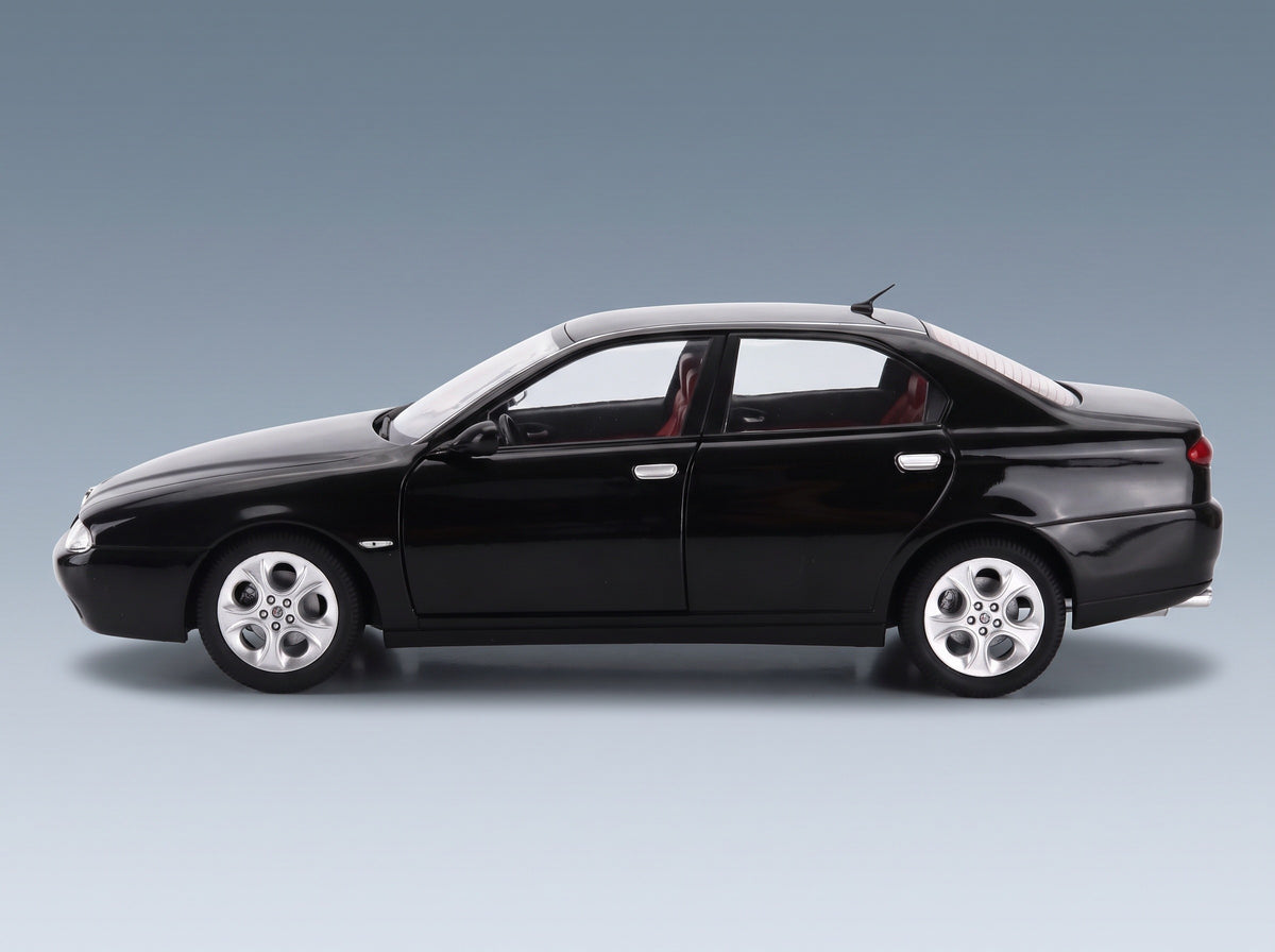 Alfa Romeo 166 3.0 V6 1998 Black with Red Interior Mitica 1:18 scale model - side view