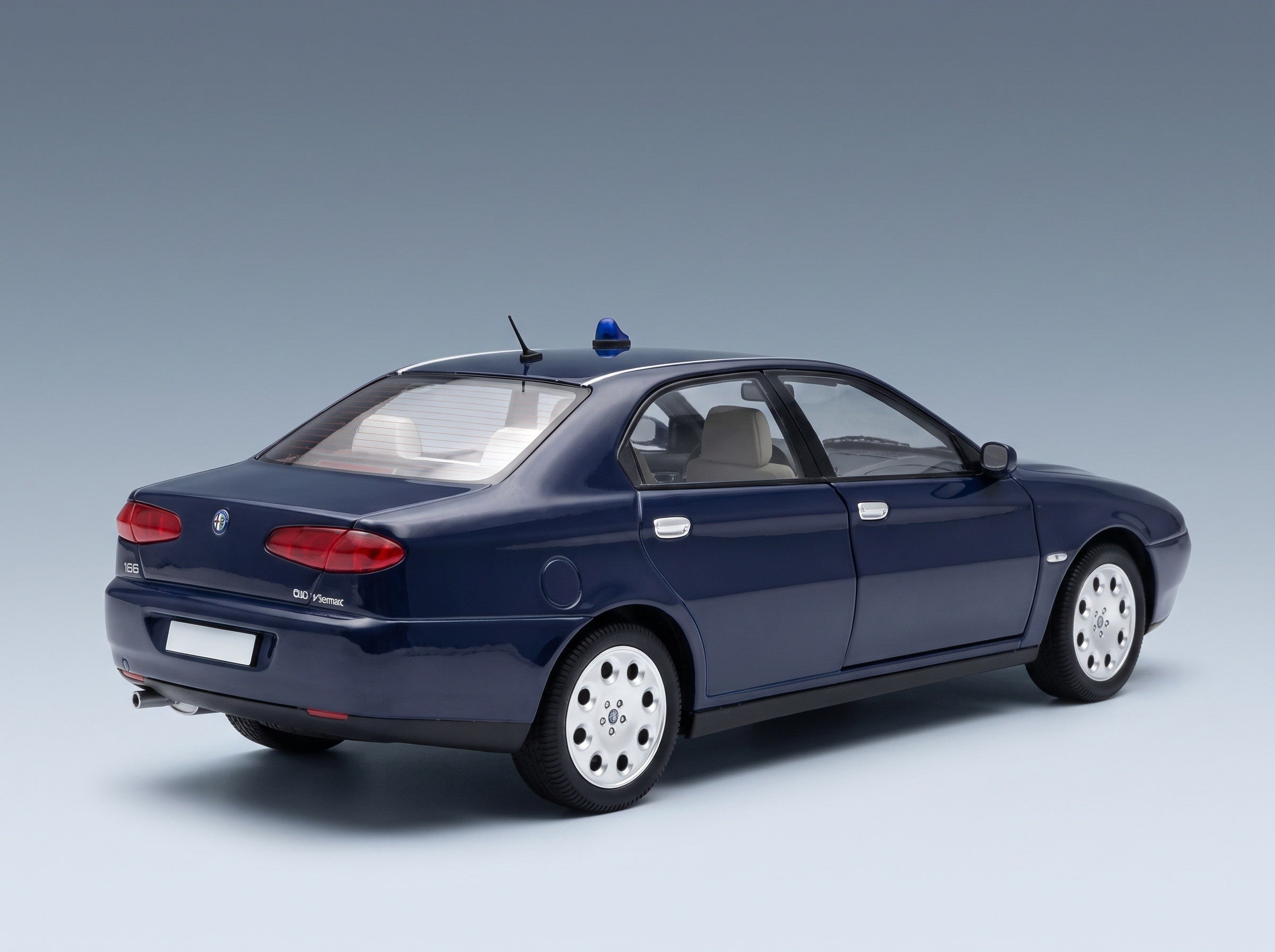 Alfa Romeo 166 2.0 Twin Spark Carabinieri GDF Civile Decals 1998 Blue Mitica 1:18 scale model - rear three-quarter view