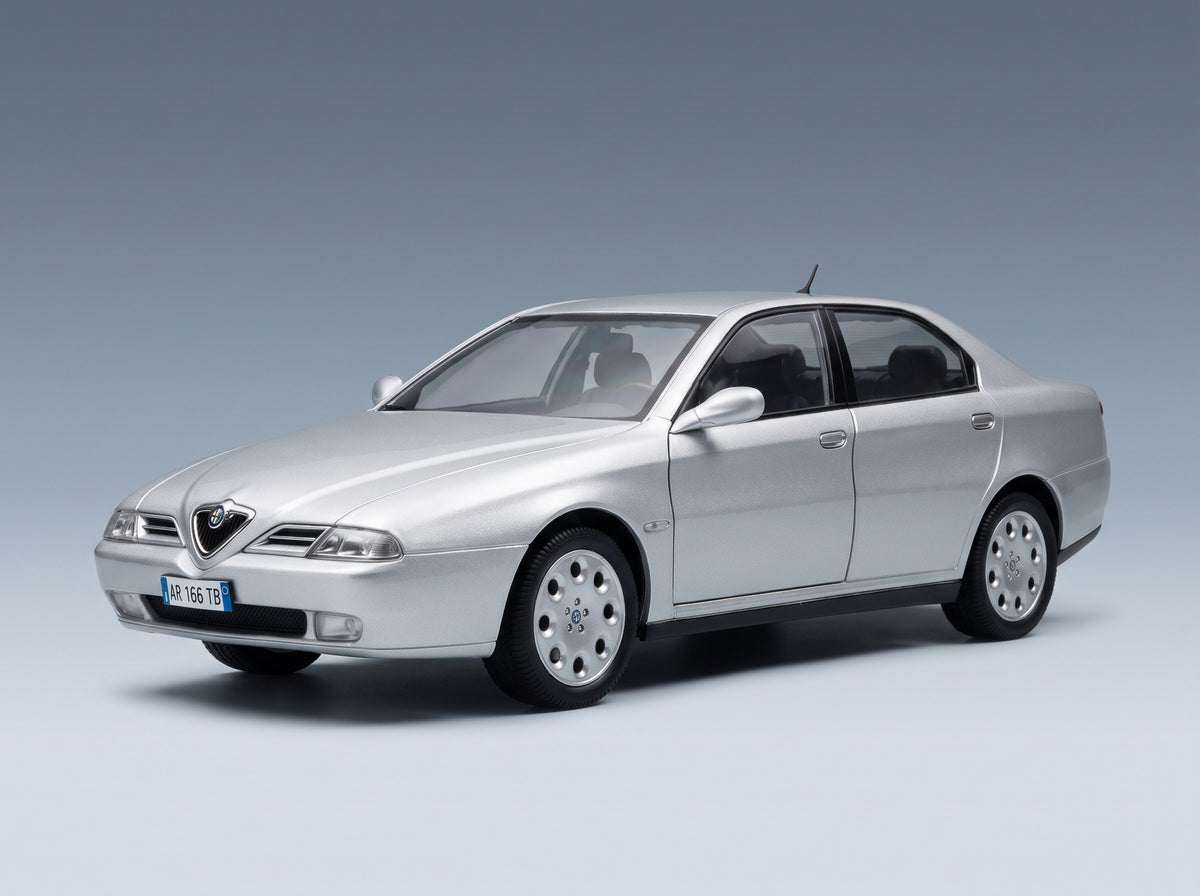 Alfa Romeo 166 2.0 V6 TB 1998 Silver Black Interior Mitica 1:18 scale model - front three-quarter view