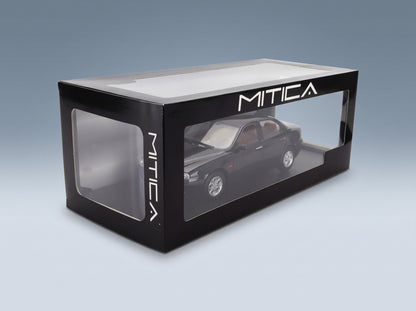 Alfa Romeo 156 2.5 V6 24V 1997 Black 601 Nero Red Interior Mitica 1:18 scale model - original packaging