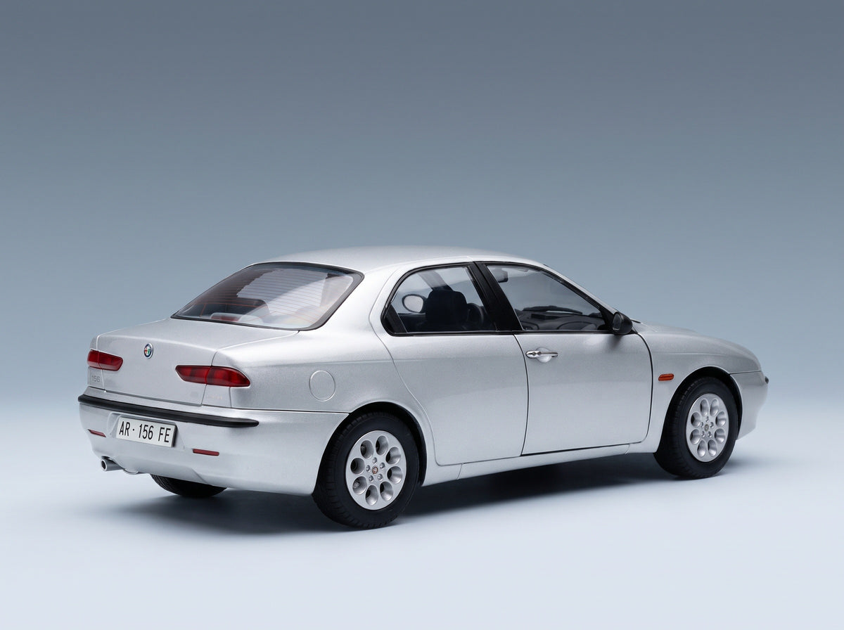 Alfa Romeo 156 2.0 Twin Spark 1997 Silver Mitica 1:18 scale model - rear three-quarter view