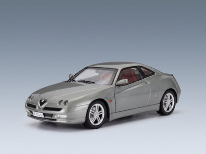 Alfa Romeo GTV 2.0 V6 TB 1998 Grigio Titanio 613 Mitica 1:18 scale model - front three-quarter view