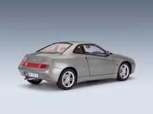 Alfa Romeo GTV 2.0 V6 TB 1998 Grigio Titanio 613 Mitica 1:18 scale model - rear three-quarter view