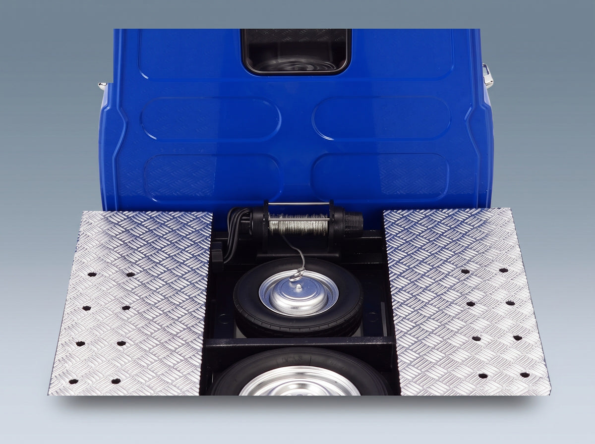 Alfa Romeo A12 (F12) Carro Attrezzi Prima Serie Assistenza Clienti 1967 Blue Mitica 1:18 scale model - loading bed with winch