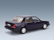 Lancia Thema 6V 1S 1984 Blue Lancia Mitica 1:18 scale model - rear three-quarter view