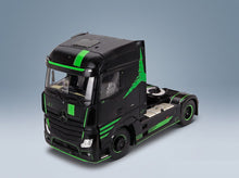 Mercedes-Benz Actros L Tractor Truck 2-Axle 2023 Black Green Solido 1:24 scale model - front three-quarter view