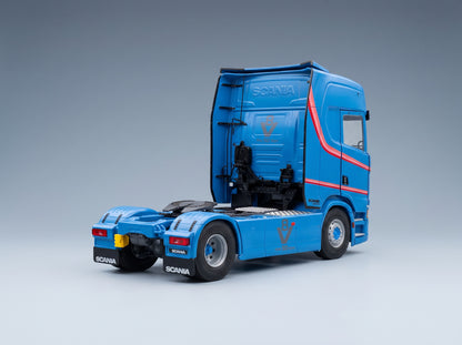 Scania S580 Highline 4x2 Tractor Unit 2023 Light Blue Solido 1:24 scale model - rear three-quarter view