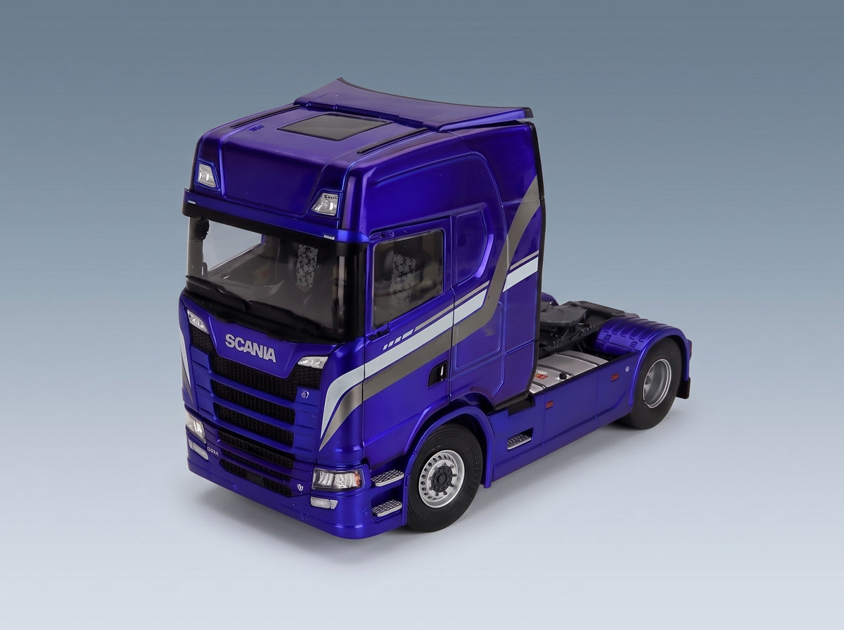 Scania S580 Highline Tractor Truck 2-Axle 2023 Blue Solido 1:24 scale model - front three-quarter view