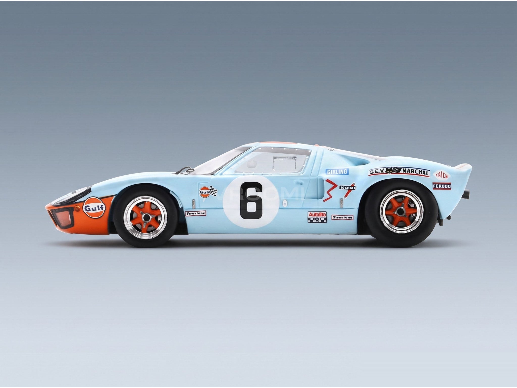 Ford GT40 4.9L V8 JW Automotive Engineering No. 6 Jacky Ickx Jackie Oliver Winner 24h Le Mans 1969 Spark Model 1:43 scale model - side view