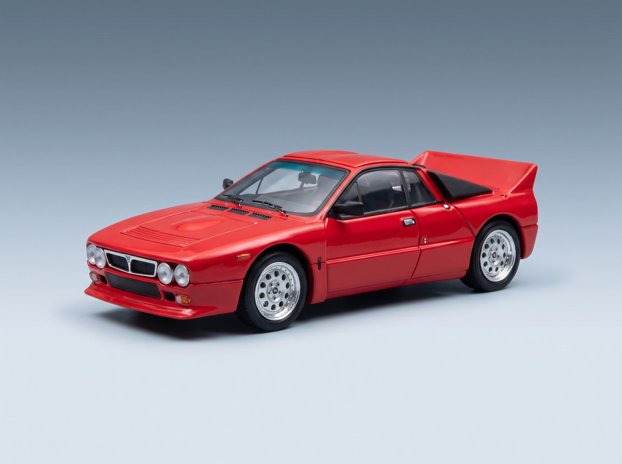 Lancia 037 Street Version 1982 Red Schuco 1:43 scale model - front three-quarter view