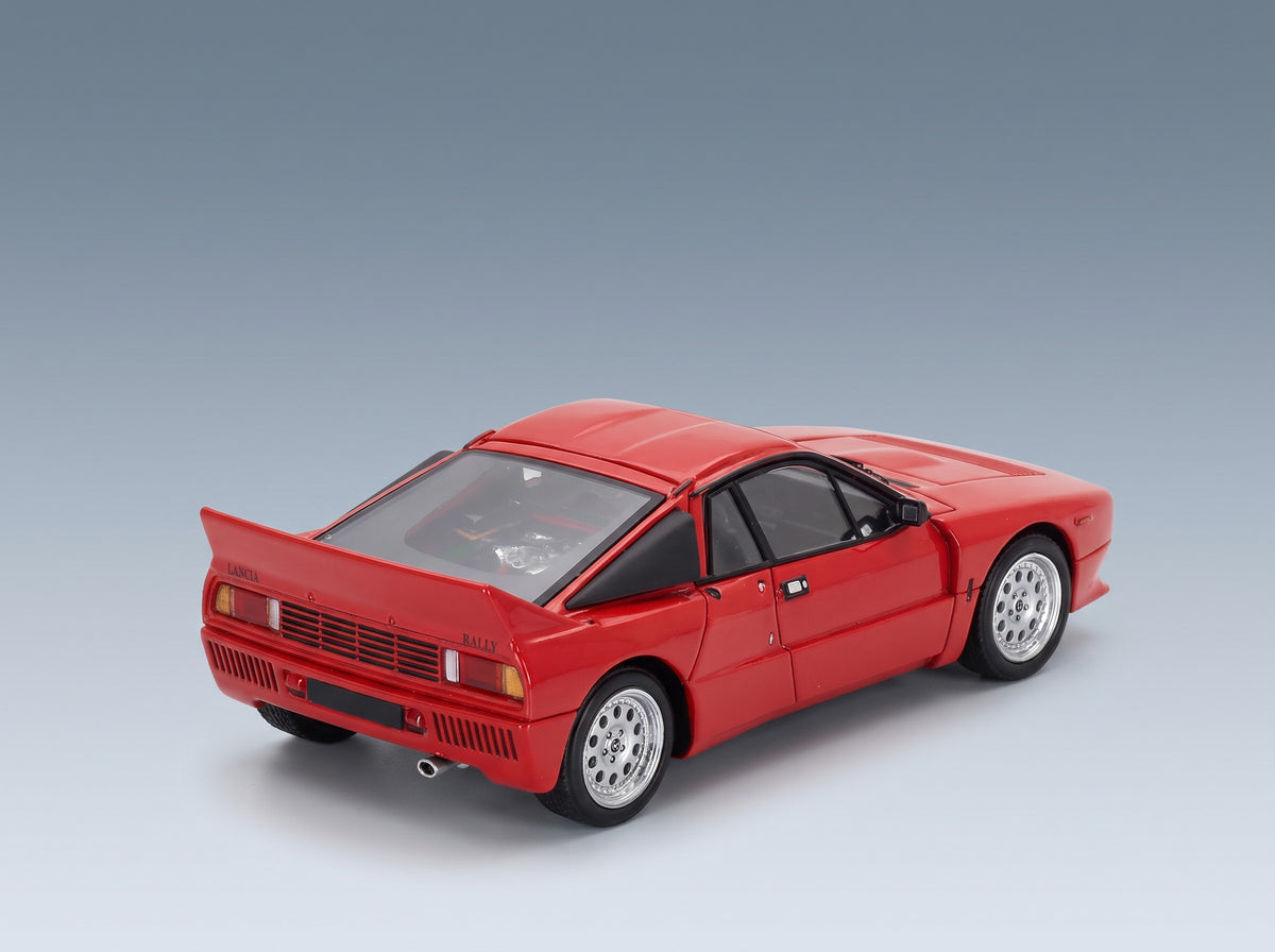 Lancia 037 Street Version 1982 Red Schuco 1:43 scale model - rear three-quarter view
