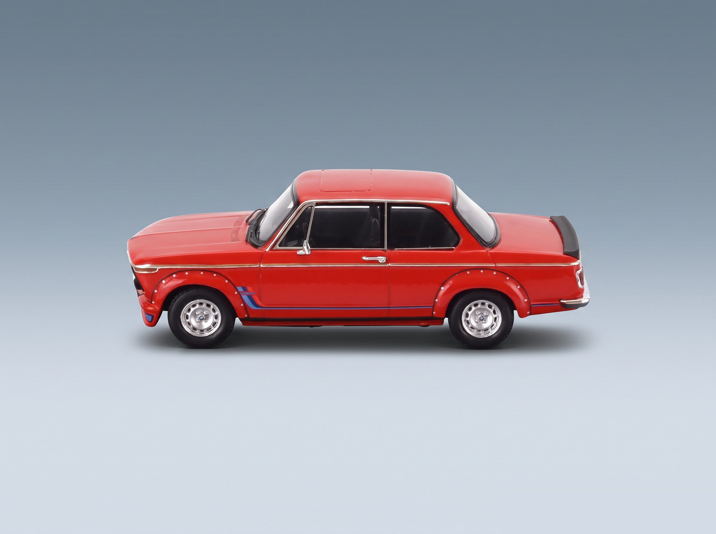BMW 2002 Turbo 1973 Red Schuco 1:43 scale model - side view