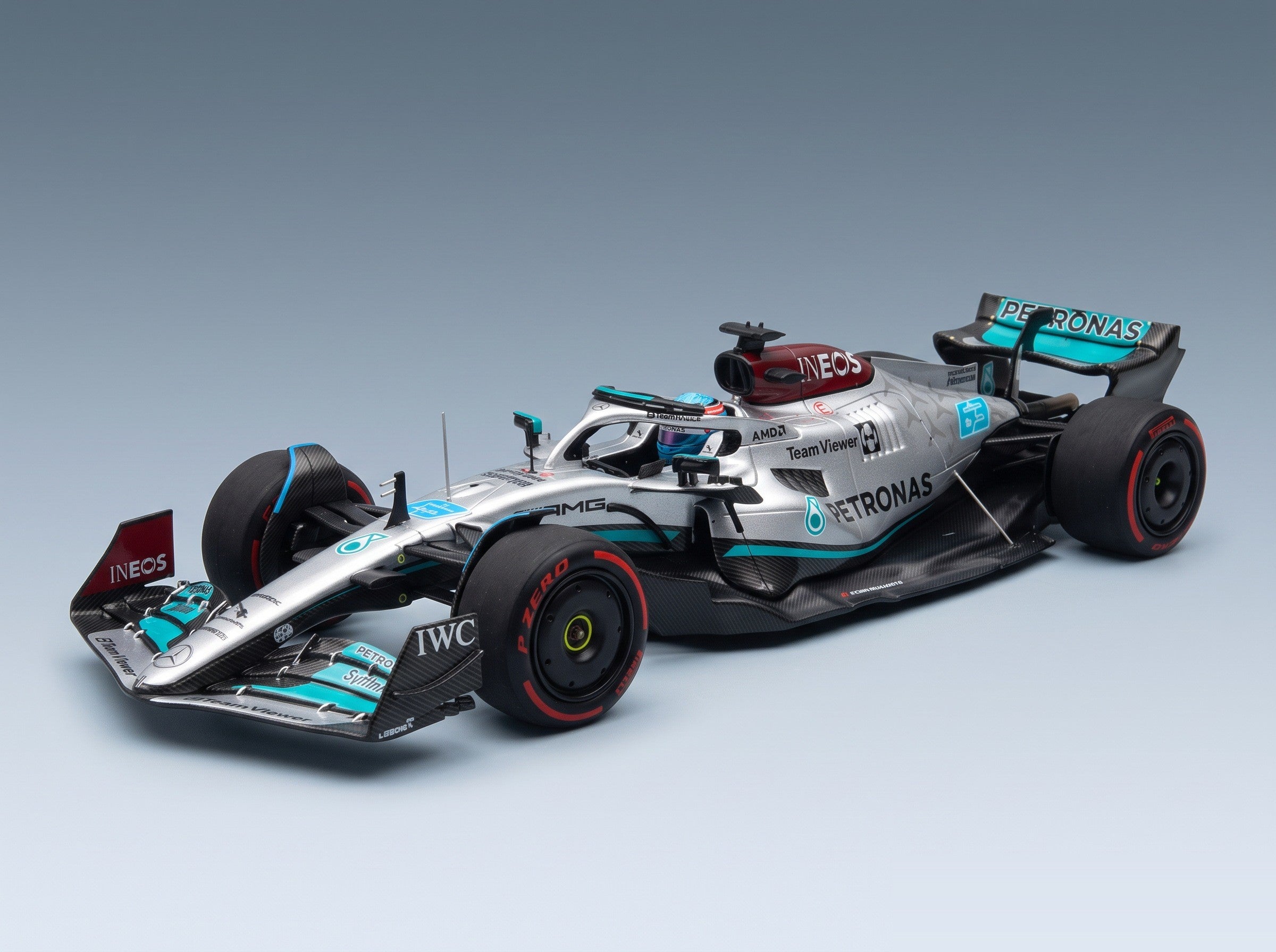 Mercedes F1 W13E Mercedes-AMG Petronas F1 No. 63 George Russell Winner Brazilian GP 2022 Minichamps 1:43 scale model - front three-quarter view