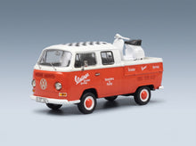Volkswagen T2 Double Cabine Pick-Up 1962 Red White Schuco 1:43 scale model - front three-quarter view