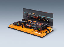 McLaren F1 MCL36 Team McLaren No. 28 Oscar Piastri Test Abu Dhabi 2022 Minichamps 1:43 scale model - rear three-quarter view