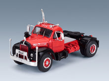 Mack B61 Tractor Truck 1953 IXO Models 1:64 scale model - front three-quarter view