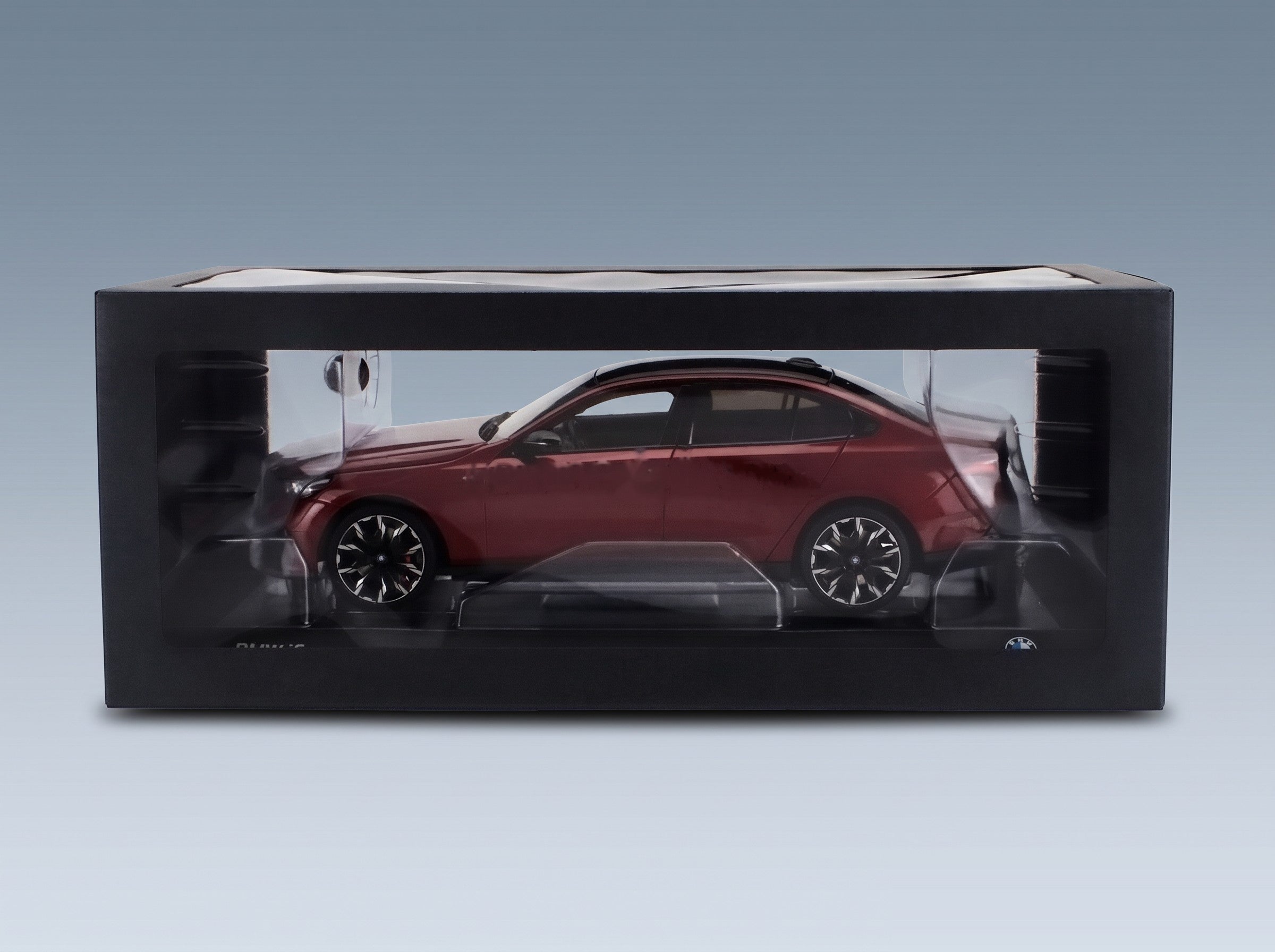 BMW i5 M50 (G60) 2023 Rosso Fuoco Minichamps 1:18 scale model - original packaging