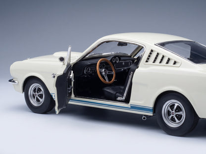FORD USA - MUSTANG SHELBY GT350 COUPE 1965 - WHITE scale model - interior