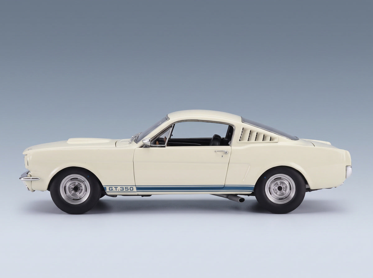 FORD USA - MUSTANG SHELBY GT350 COUPE 1965 - WHITE scale model - side view