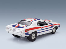 PLYMOUTH - HEMI CUDA COUPE 1970 - WHITE RED BLUE scale model - rear three-quarter view