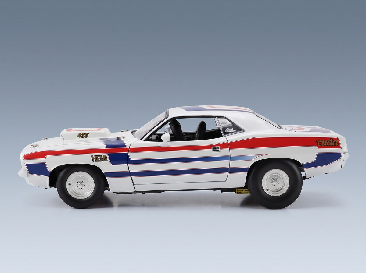 PLYMOUTH - HEMI CUDA COUPE 1970 - WHITE RED BLUE scale model - side view