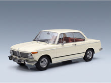 BMW 1802 1-Series Facelift 1971 White KK Scale 1:18 scale model - front three-quarter view