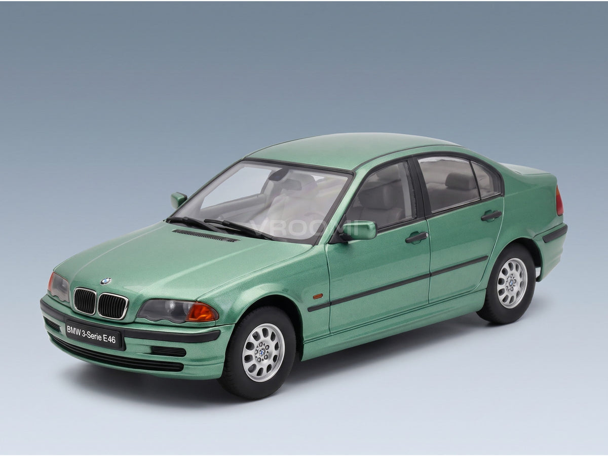 BMW 3 Series E46 1999 Light Green KK Scale 1:18 scale model - front three-quarter view