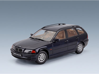 BMW 3-Series E46 Touring Station Wagon 1999 Blue KK Scale 1:18 scale model - front three-quarter view