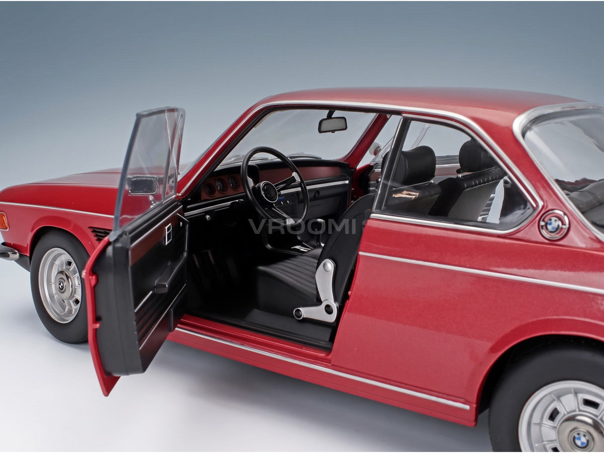 BMW 3.0 CSi E9 Coupé 1971 Red Metallic Aluminium Rims KK Scale 1:12 scale model - interior