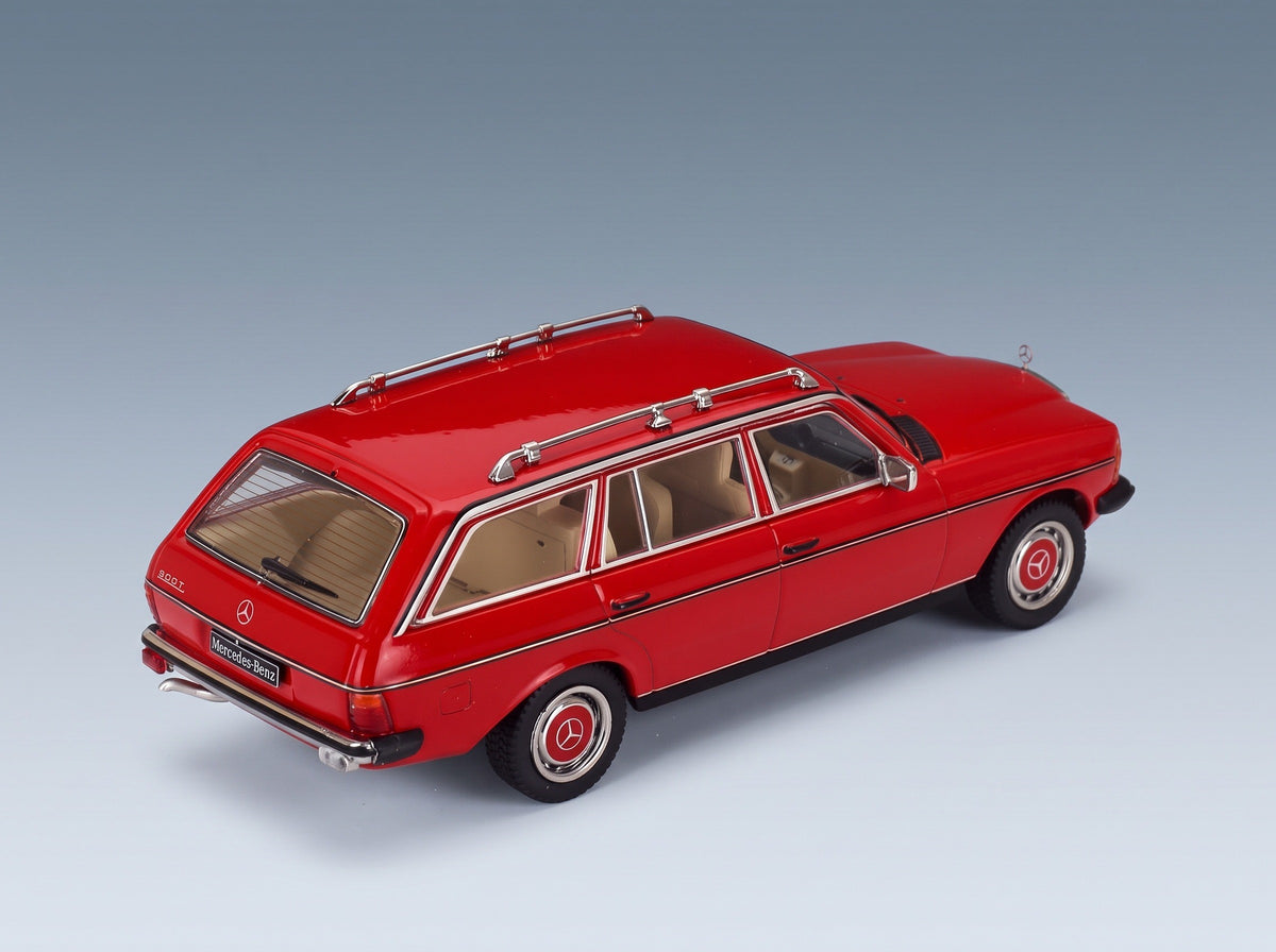 Mercedes-Benz 200T Station Wagon S123 Taxi 1979 Red IXO Models 1:43 scale model - rear three-quarter view