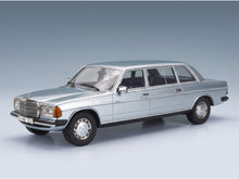 Mercedes-Benz E-Class 250 W123 Lang Limousine 1978 Blue Cult Scale Models 1:18 scale model - front three-quarter view