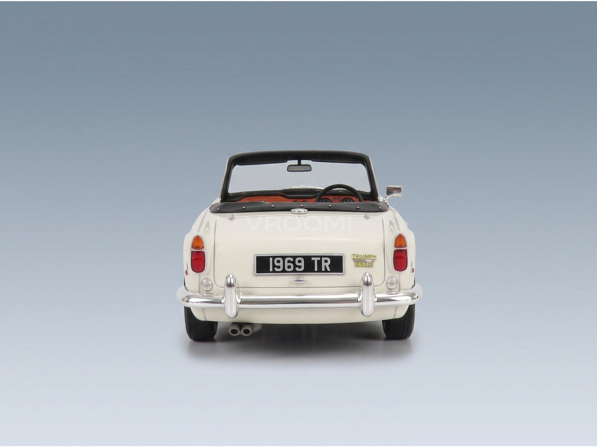 Triumph TR5 Spider 1967 White Cult Scale Models 1:18 scale model - rear view