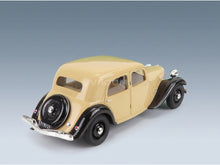 Citroën Traction Avant 7CV 1934 Beige Black Cult Scale Models 1:18 scale model - rear three-quarter view