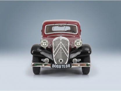 Citroën Traction Avant 7CV 1934 Bordeaux Black Cult Scale Models 1:18 scale model - front view
