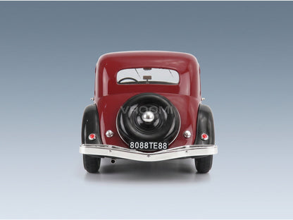 Citroën Traction Avant 7CV 1934 Bordeaux Black Cult Scale Models 1:18 scale model - rear view