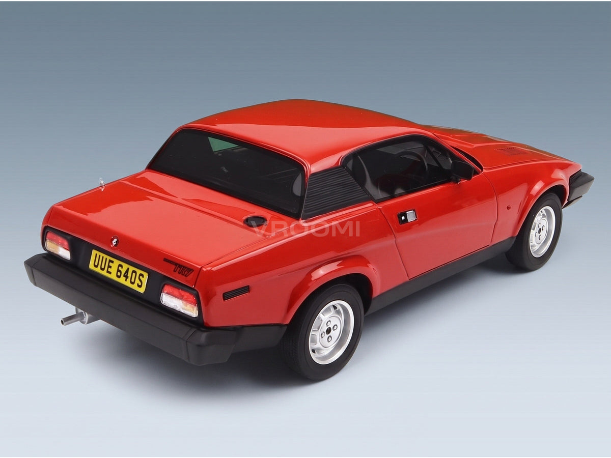 Triumph TR7 Coupé 1979 Red Cult Scale Models 1:18 scale model - rear three-quarter view