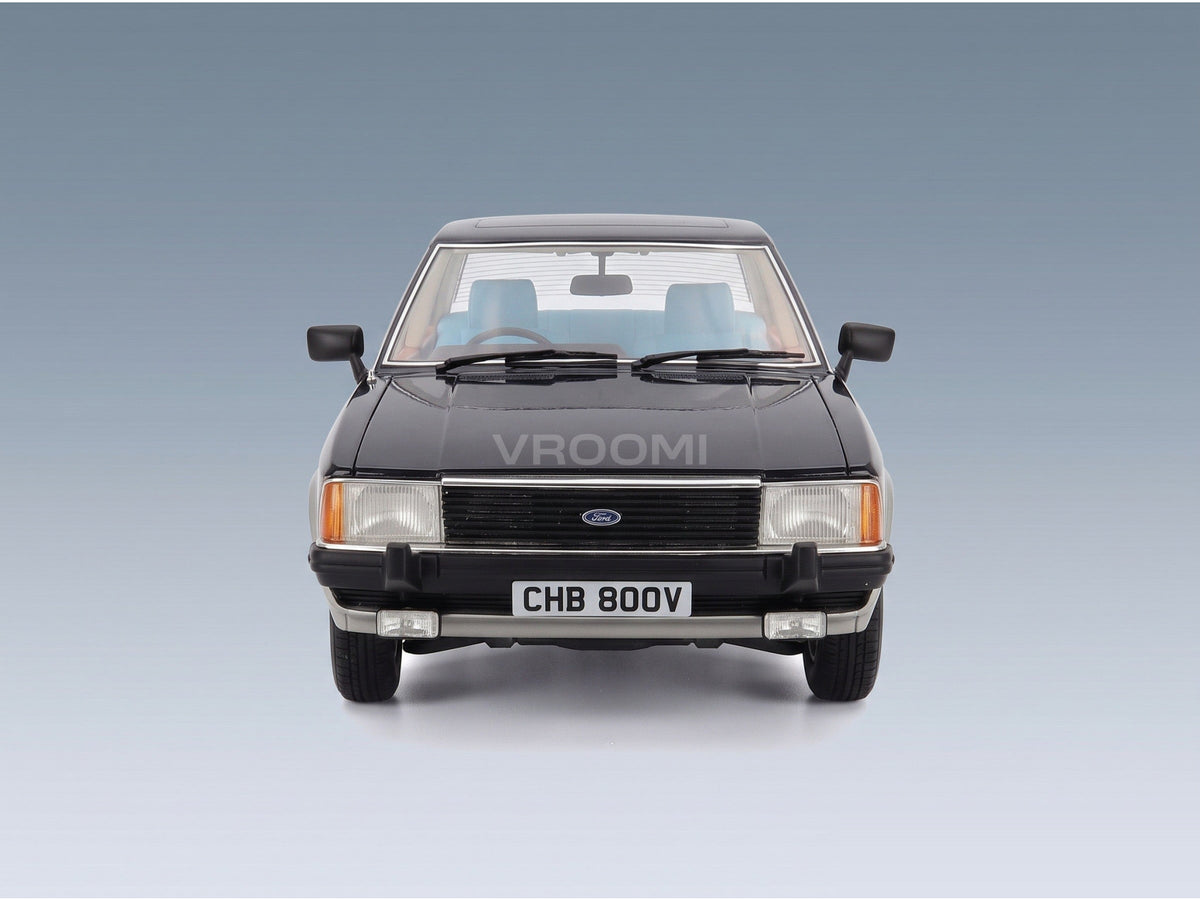 Ford Granada 2.8 Ghia Saloon 1978 Blue Silver Cult Scale Models 1:18 scale model - front view