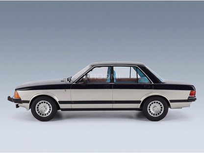 Ford Granada 2.8 Ghia Saloon 1978 Blue Silver Cult Scale Models 1:18 scale model - side view