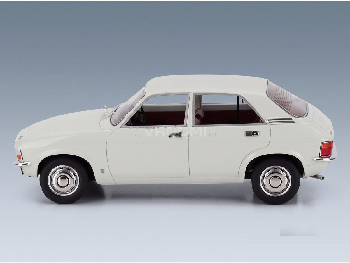 Austin Allegro 1973 White Cult Scale Models 1:18 scale model - side view