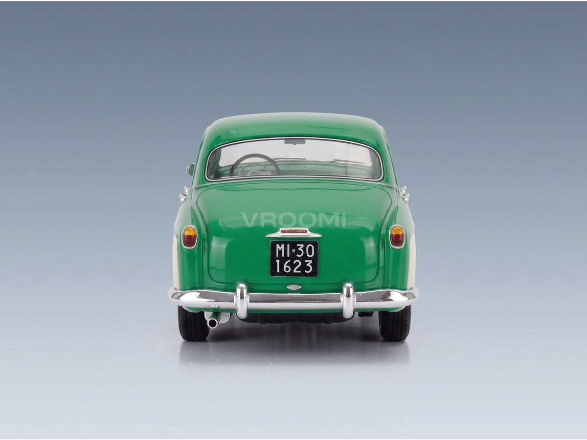 Alfa Romeo 1900 Super Berlina 1958 White Green Cult Scale Models 1:18 scale model - rear view