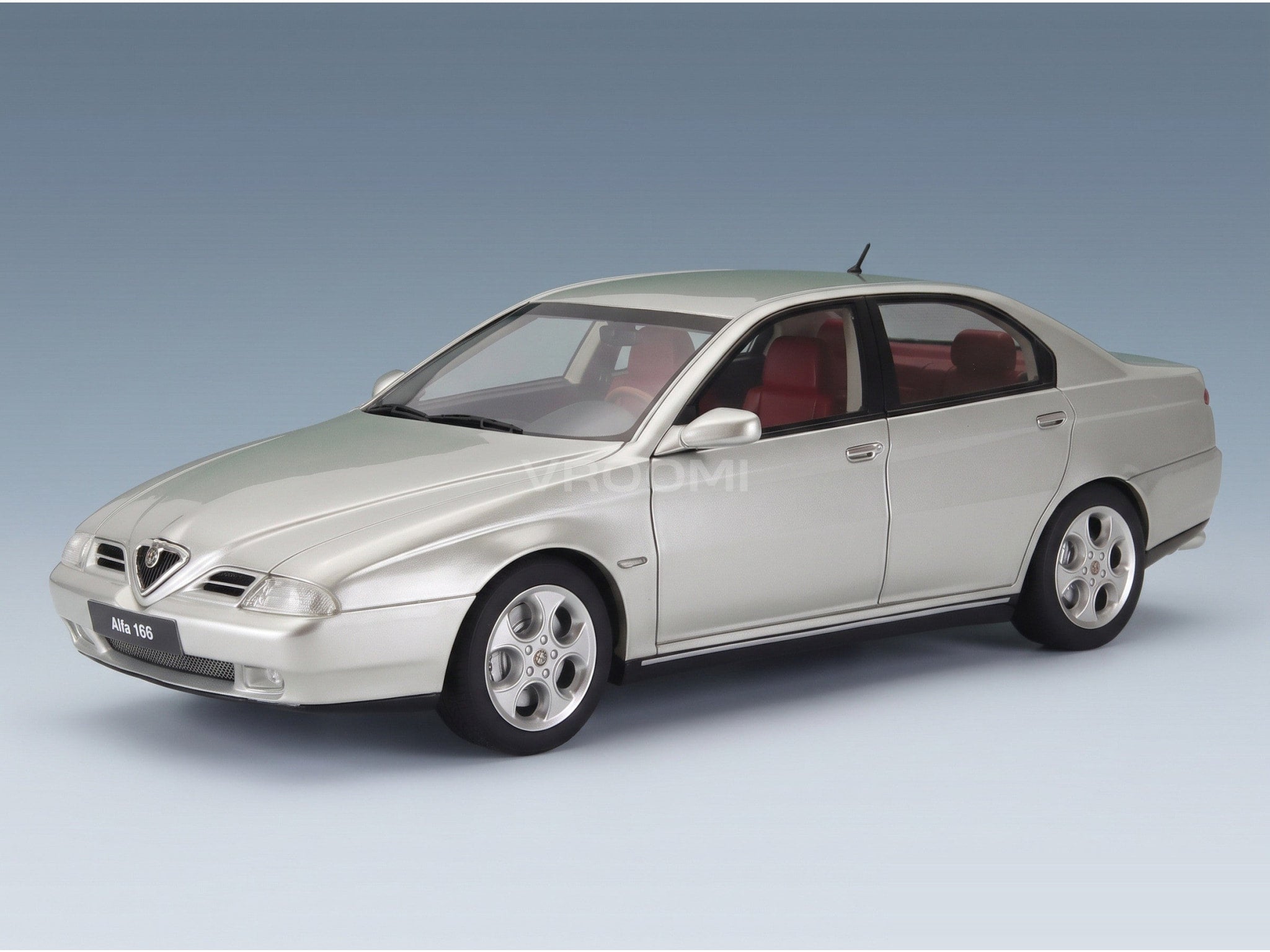 Alfa Romeo 166 3.0 V6 24v Super 1998 Silver Cult Scale Models 1:18 scale model - front three-quarter view