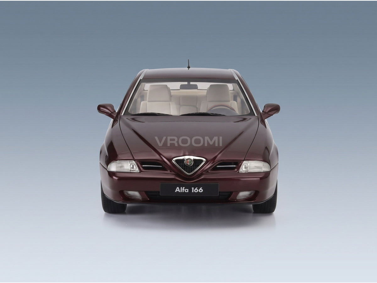 Alfa Romeo 166 3.0 V6 24v Super 1998 Red Metallic Cult Scale Models 1:18 scale model - front view