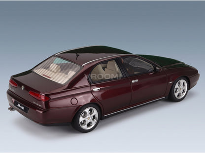 Alfa Romeo 166 3.0 V6 24v Super 1998 Red Metallic Cult Scale Models 1:18 scale model - rear three-quarter view