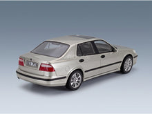 Saab 9-5 Turbo Aero 1998 Silver Metallic Cult Scale Models 1:18 scale model - rear three-quarter view