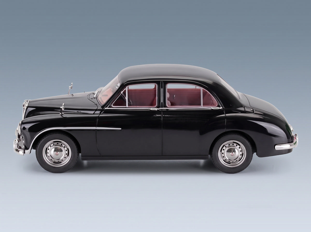 MG Magnette Island 1956 Black Cult Scale Models 1:18 - side view