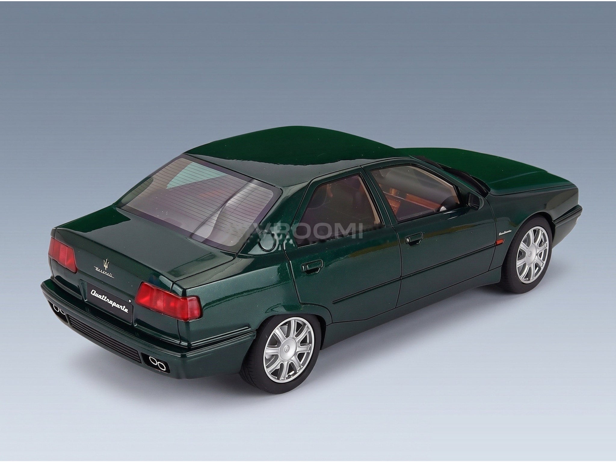 Maserati Quattroporte 4-Series 1994 Green Cult Scale Models 1:18 scale model - rear three-quarter view