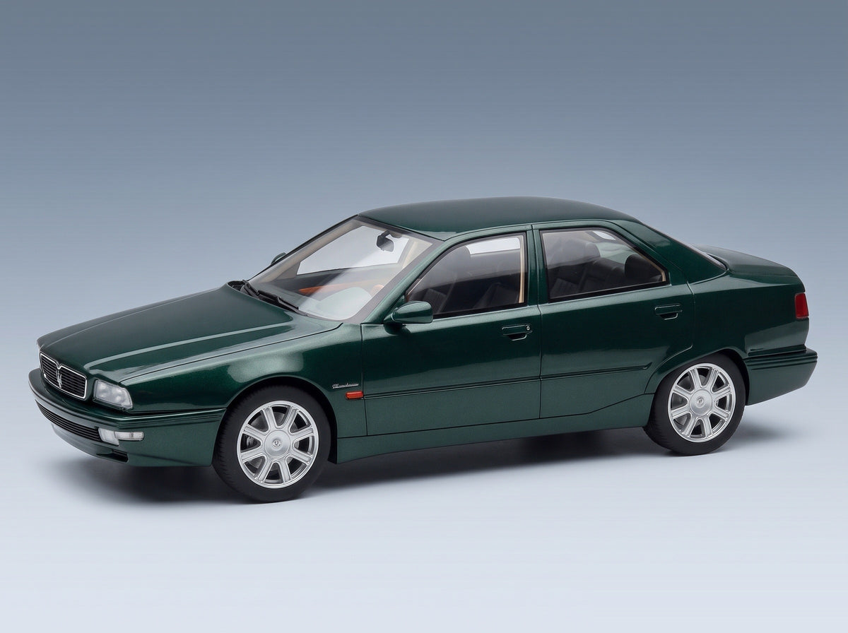 Maserati Quattroporte 4-Series 1994 Green Cult Scale Models 1:18 - side view